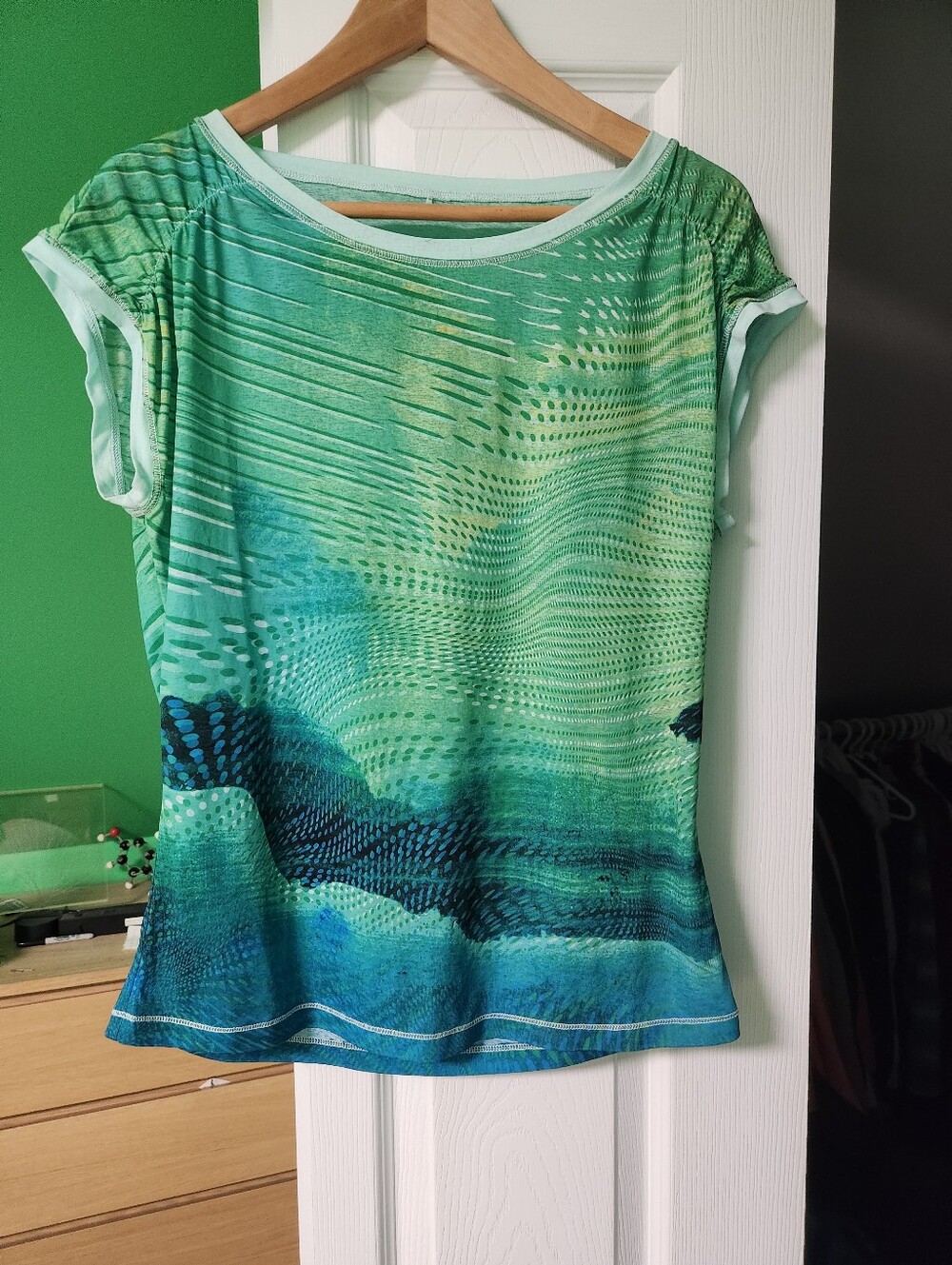 Prana Blue Green Nature Inspired Abstract Lightweight Cap Sleeve T Shirt